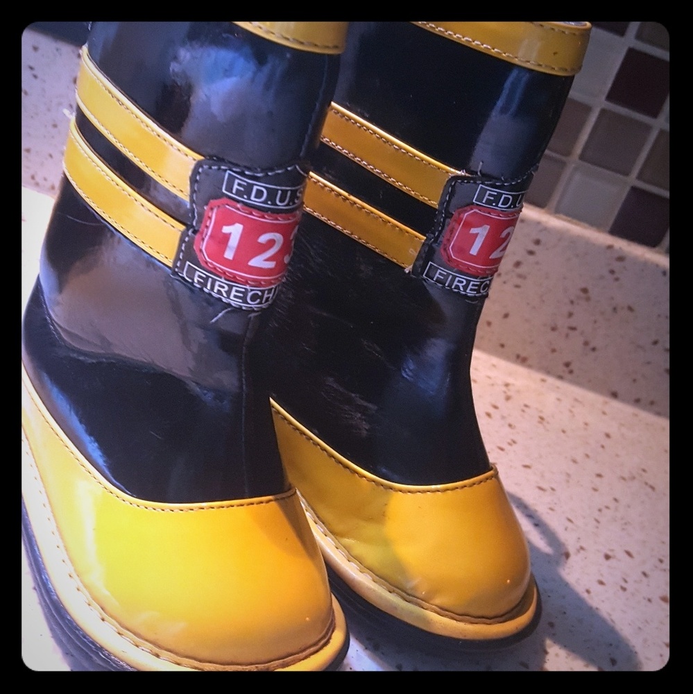 Wee Squeak Fireman Rain boots!